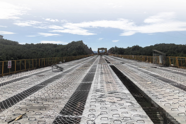 330國道永康段改建工程第6標段完成應益3#橋完成右幅T梁架設及1#便道開通
